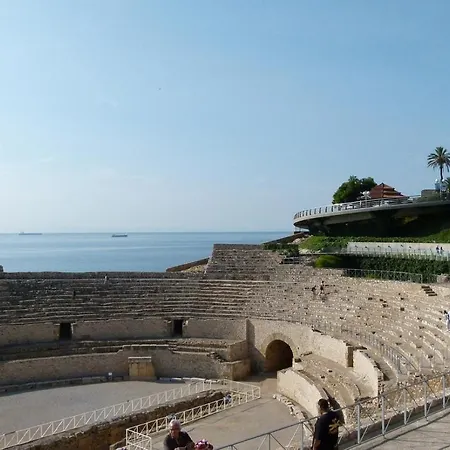 Patio De La Luna בית הארחה טראגונה