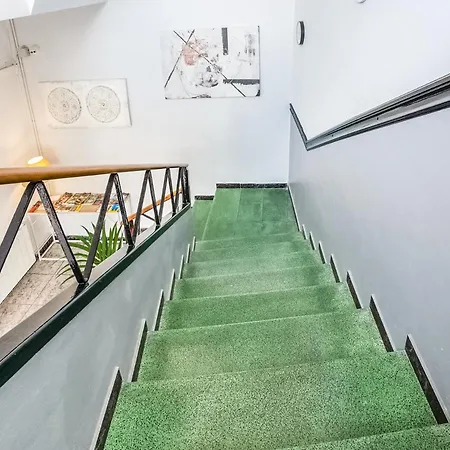 Patio De La Luna בית הארחה 2*